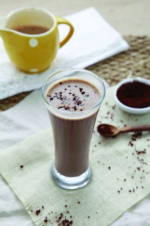 Chocolate-Frappe smoothie healthy man